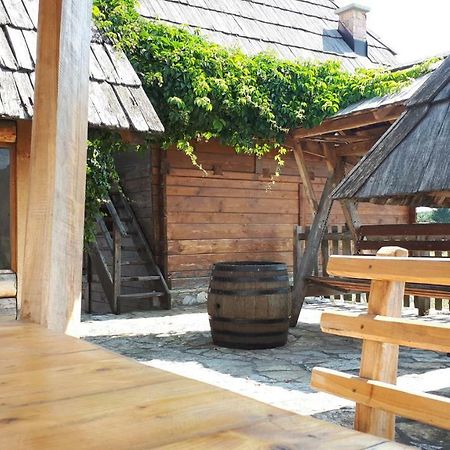 Bed and Breakfast Konoba Ognjiste Sokolac  Exteriér fotografie