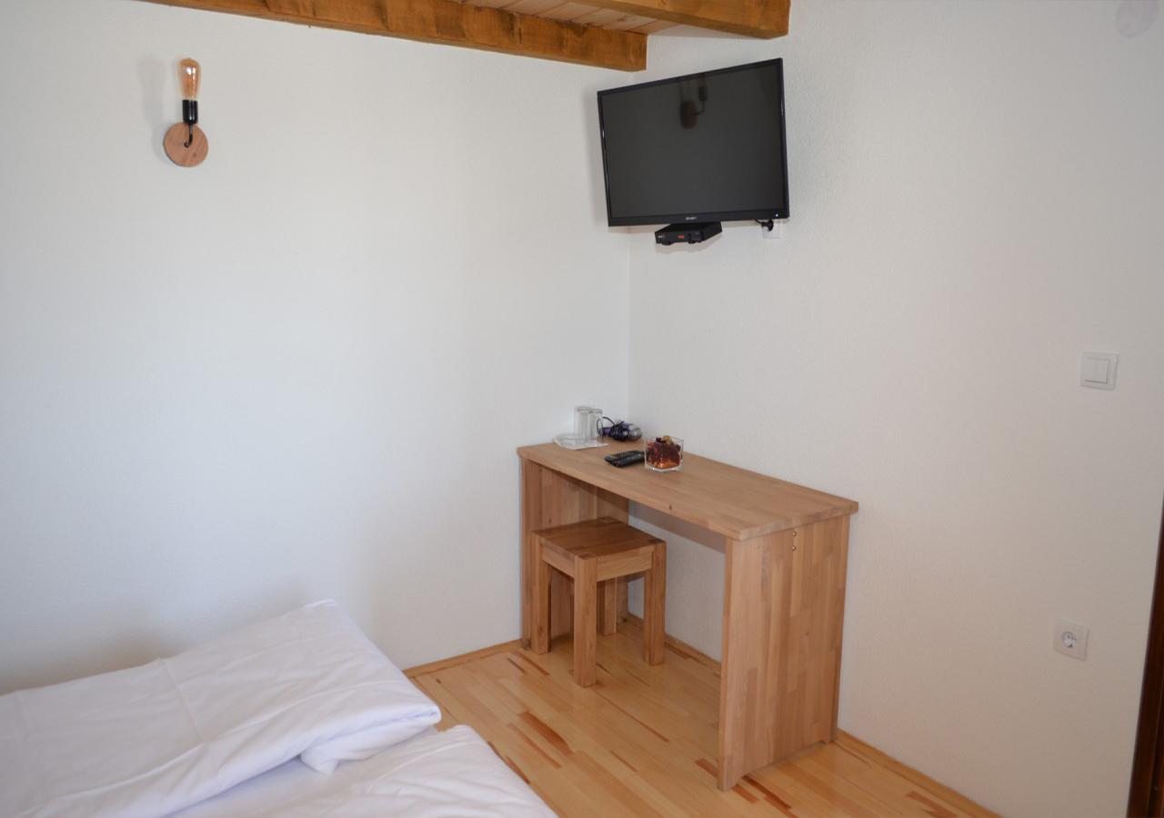 Bed and Breakfast Konoba Ognjiste Sokolac  Exteriér fotografie