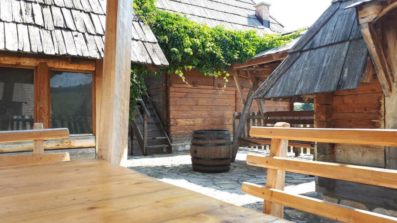 Bed and Breakfast Konoba Ognjiste Sokolac  Exteriér fotografie