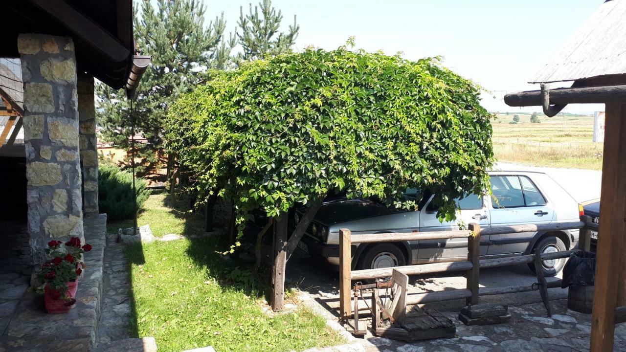 Bed and Breakfast Konoba Ognjiste Sokolac  Exteriér fotografie